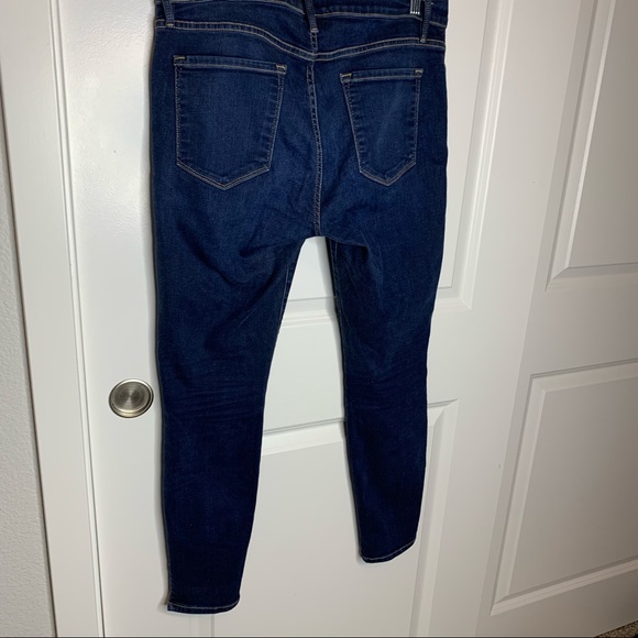 Frame Le Skinny De Jeanne Mid Rise Slit Rivet Clean Jean Size 30 - Picture 8 of 9